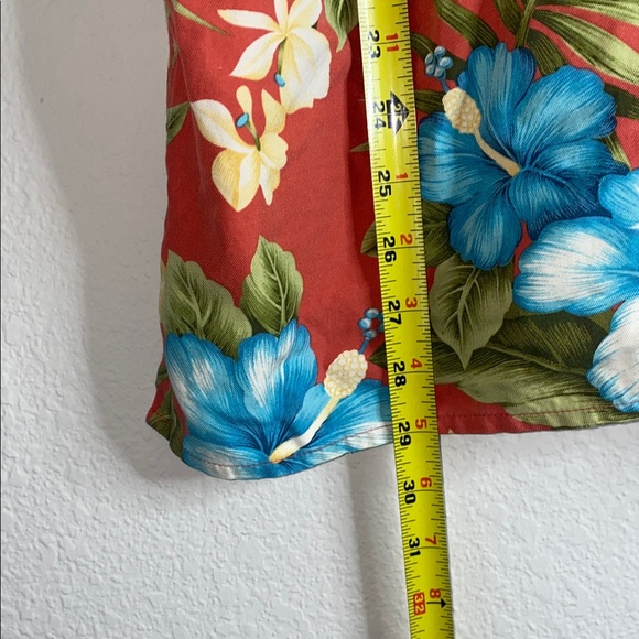 🎱Vintage West Indies men's short sleeve Hawaiian shirt in a silk blend fabric! - Picture 4 of 9